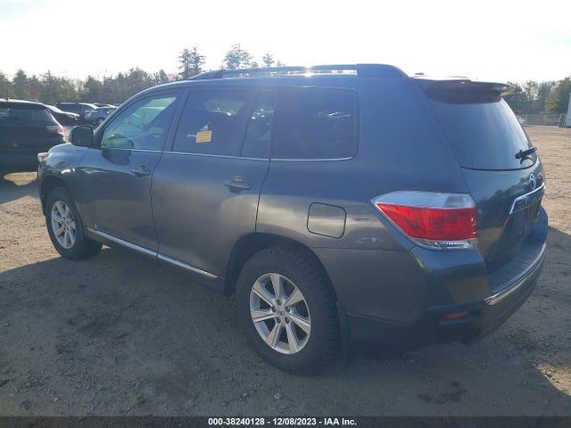 2012 TOYOTA HIGHLANDER SE V6 VIN: 5TDBK3EH2CS120449