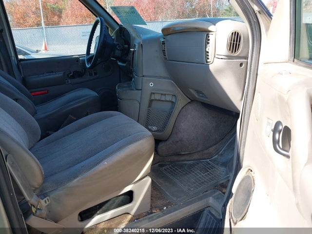 2001 GMC SAFARI PASSENGER SLE VIN: 1GKDM19W71B509919