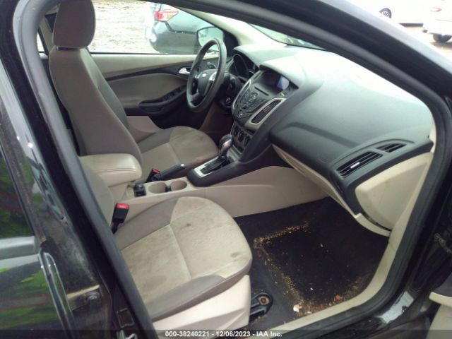 1FADP3F21EL204762 Ford FOCUS SE