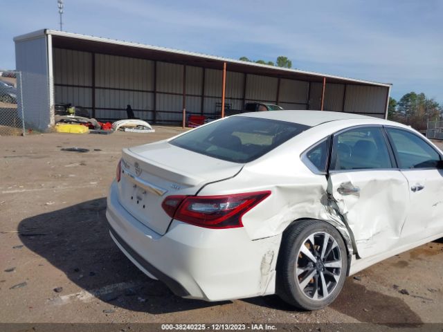 1N4AL3AP1JC276282 Nissan Altima 2.5 Sr