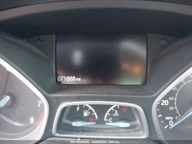 1FADP3FE9JL210720 Ford FOCUS SE