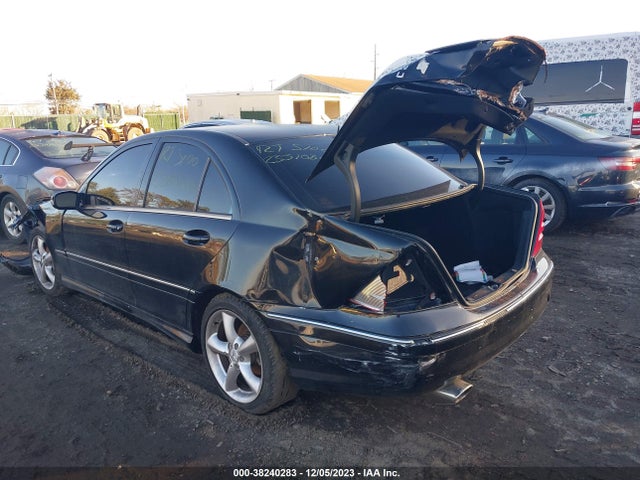 2006 MERCEDES-BENZ C-CLASS WDBRF52H66A845457 Photo 2