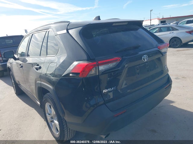 2021 TOYOTA RAV4 XLE VIN: 2T3P1RFV0MW222722