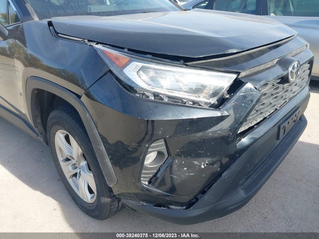 2021 TOYOTA RAV4 XLE VIN: 2T3P1RFV0MW222722