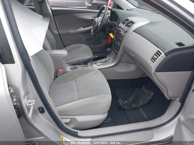 2011 TOYOTA COROLLA LE VIN: 2T1BU4EE0BC654563