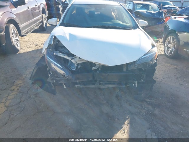 2018 TOYOTA COROLLA LE VIN: 2T1BURHE8JC975998
