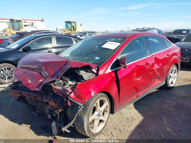 Ford Focus Titanium 2014 1FADP3J24EL362469 Image 2