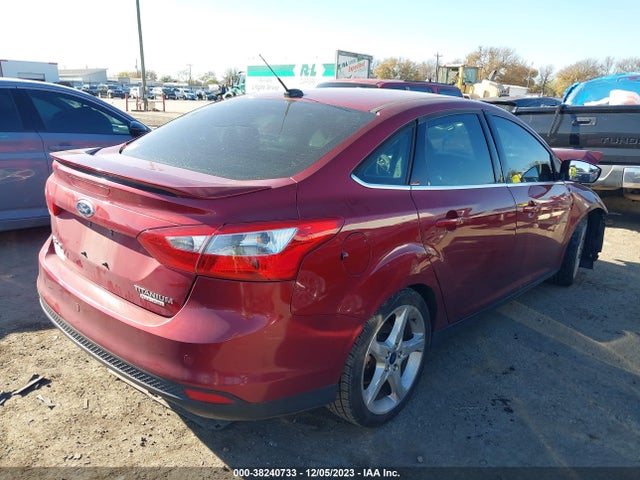 Ford Focus Titanium 2014 1FADP3J24EL362469 Image 4