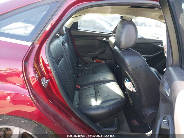 Ford Focus Titanium 2014 1FADP3J24EL362469 Image 8