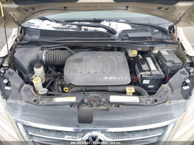 2011 VOLKSWAGEN ROUTAN SE VIN: 2V4RW3DG0BR766534