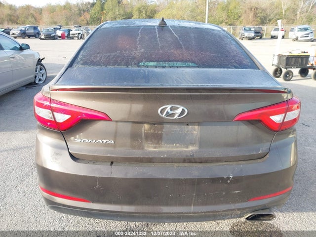 2015 HYUNDAI SONATA SE VIN: 5NPE24AF5FH182803