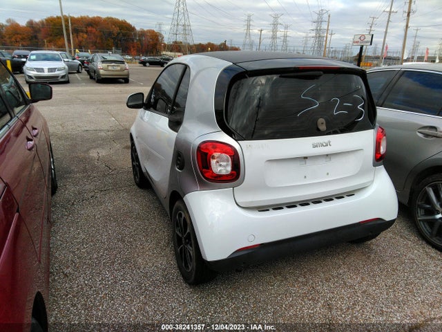 WMEFJ5DA3GK051418 Smart Fortwo