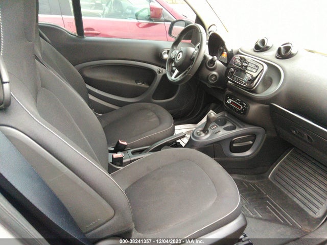 WMEFJ5DA3GK051418 Smart Fortwo