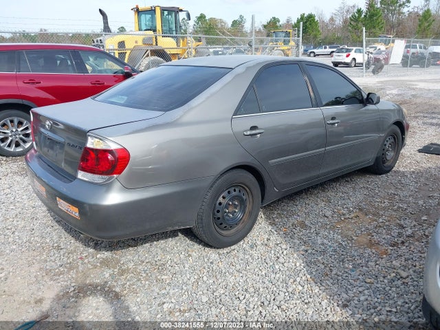 2006 TOYOTA CAMRY SE VIN: 4T1BE30KX6U693802