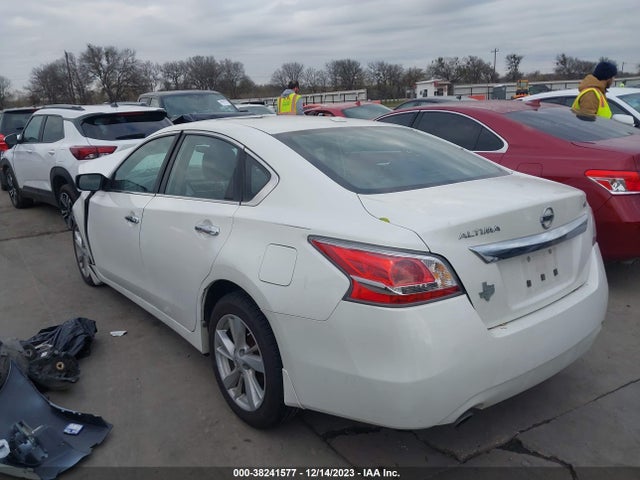 2015 NISSAN ALTIMA 2.5 SV VIN: 1N4AL3AP9FC195389