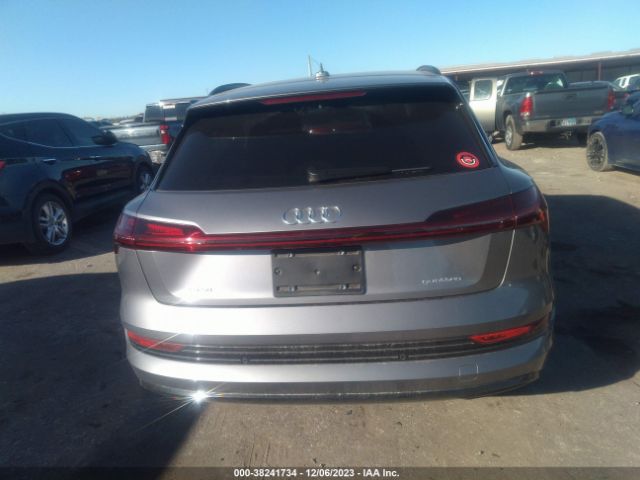 WA1AABGE6NB023772 Audi E-tron Premium Quattro