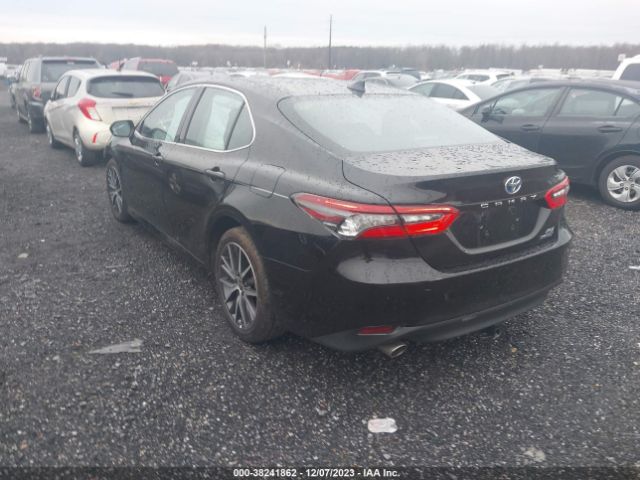 4T1F31AK2NU585960 Toyota Camry Xle Hybrid