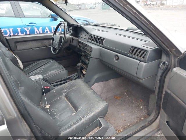 1993 VOLVO 940 VIN: YV1JS8837P1112580
