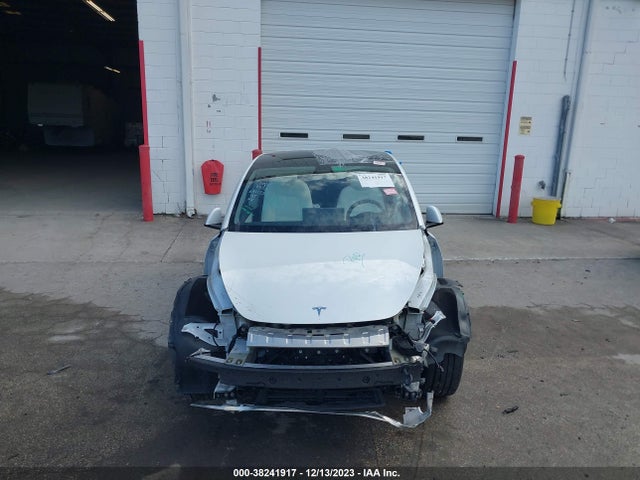 2021 TESLA MODEL Y 5YJYGDEEXMF201714 Photo 5