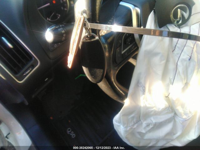 JN1EV7AR5KM592393 Infiniti Q50 3.0t Luxe
