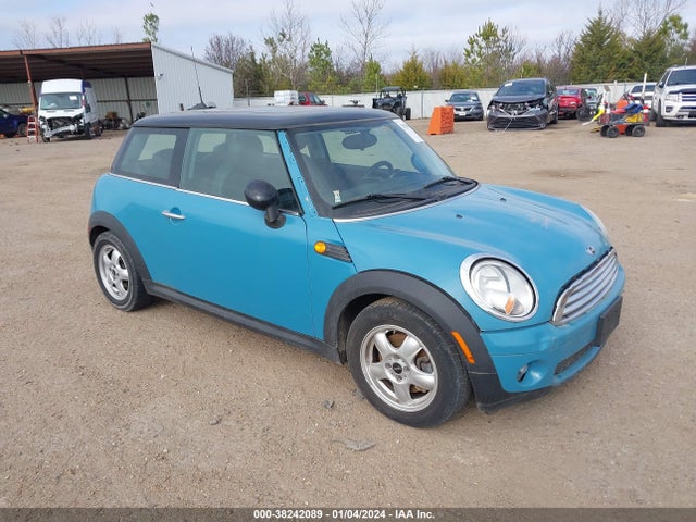 2009 MINI COOPER WMWMF33599TU74420 Photo 0