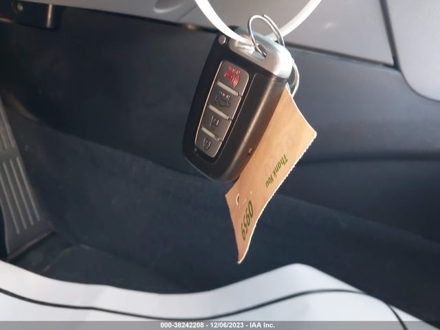 2015 HYUNDAI SONATA HYBRID VIN: KMHEC4A48FA130970