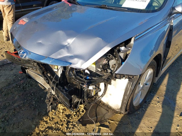 2015 HYUNDAI SONATA HYBRID VIN: KMHEC4A48FA130970