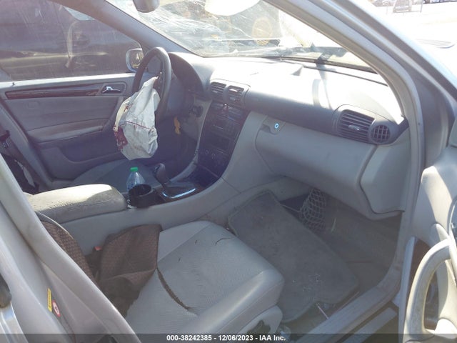 2003 MERCEDES-BENZ C-CLASS 2.6L VIN: WDBRF61J33E010527
