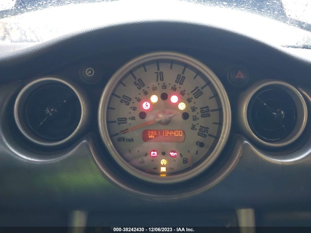 2004 MINI COOPER S WMWRE33464TD77459 Photo 6