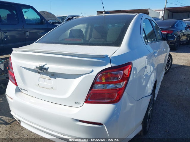 Chevrolet Sonic Lt Auto 2018 1G1JD5SH3J4108687 Image 4