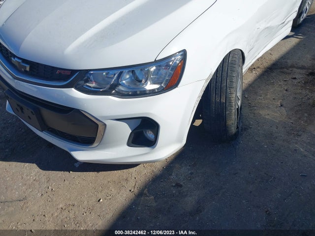 Chevrolet Sonic Lt Auto 2018 1G1JD5SH3J4108687 Image 6