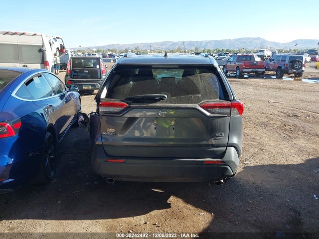 2019 TOYOTA RAV4 XLE VIN: JTMP1RFV8KD513382