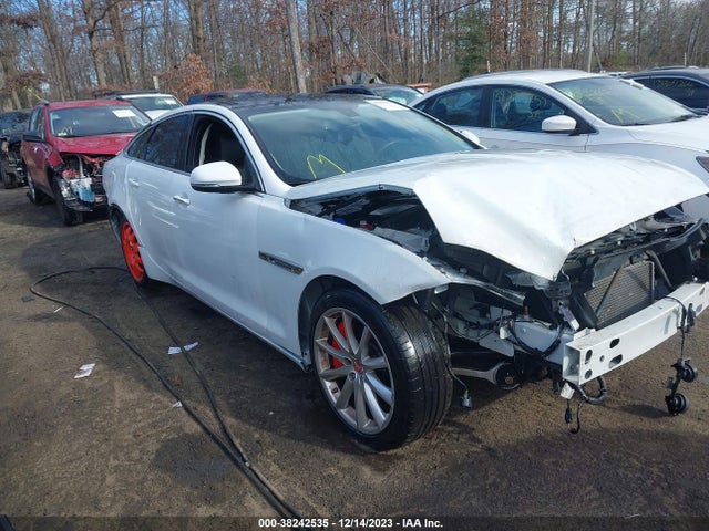 2016 JAGUAR XJ SAJWA1C71G8V95251 Photo 0