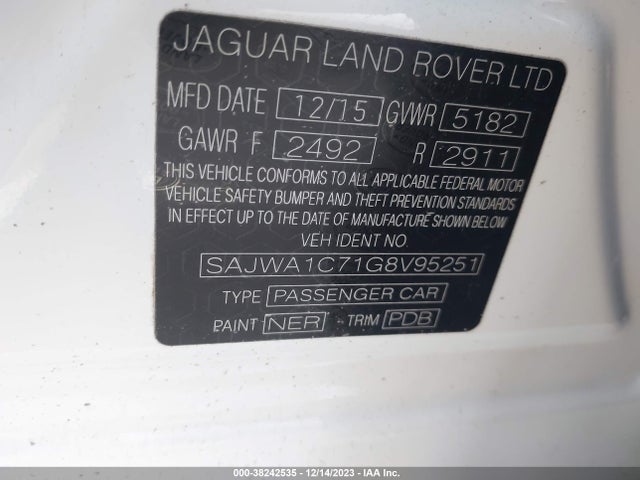 2016 JAGUAR XJ SAJWA1C71G8V95251 Photo 8