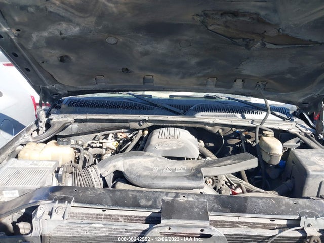 2004 CHEVROLET SUBURBAN 3GNEC16Z94G201249 Photo 9
