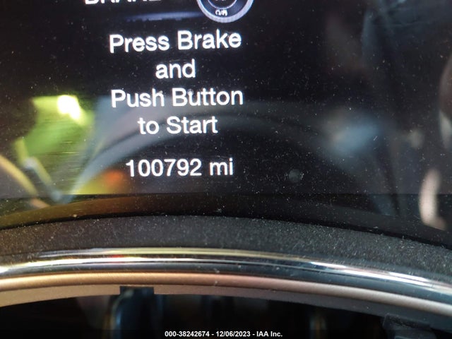 2016 JEEP GRAND CHEROKEE LAREDO VIN: 1C4RJEAG5GC335695