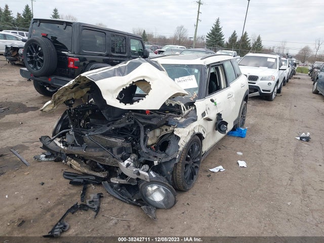 2017 MINI CLUBMAN WMWLN5C57H2E32779 Photo 1