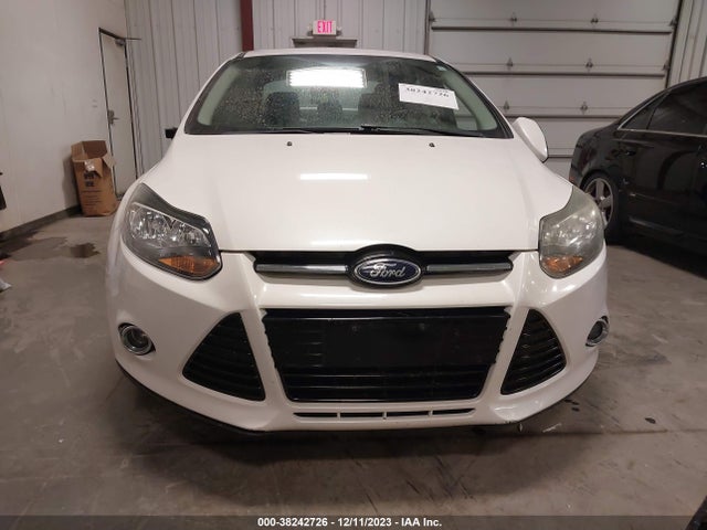 Ford Focus Titanium 2014 1FADP3J22EL357755 Image 13
