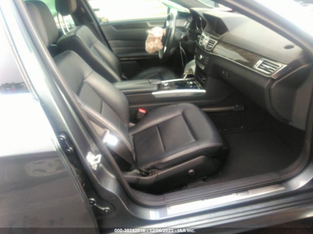 2016 MERCEDES-BENZ E-CLASS WDDHF8JB5GB216026 Photo 4