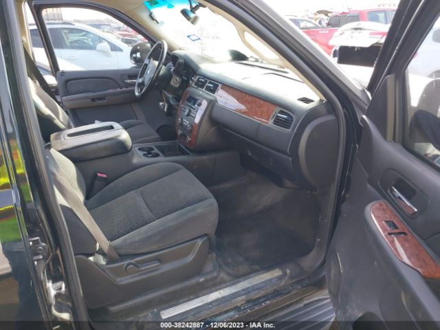 2007 CHEVROLET SUBURBAN 3GNFC16087G214262 Photo 4