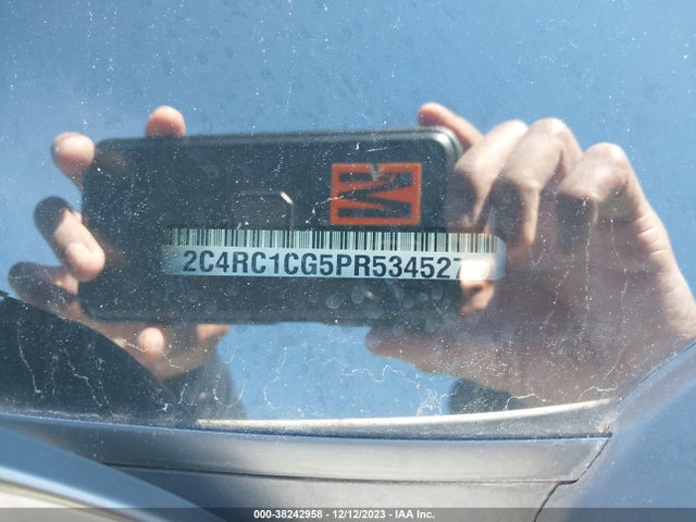 2C4RC1CG5PR534527 Chrysler Voyager Lx