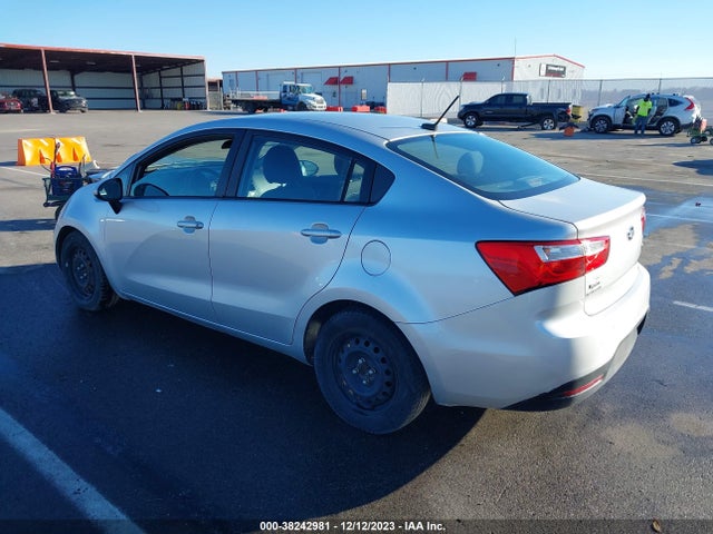 KIA RIO LX 2015 KNADM4A33F6505927 Image 3
