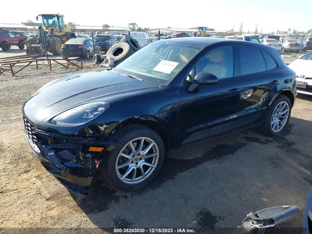 2018 PORSCHE MACAN WP1AA2A57JLB02353 Photo 1