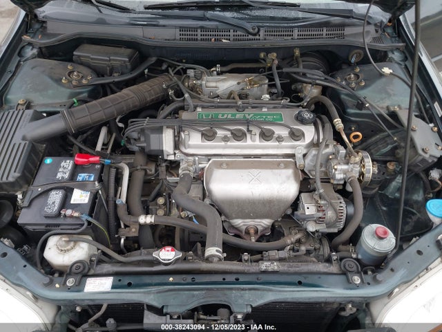 2000 HONDA ACCORD 2.3 LX VIN: JHMCG6651YC004047