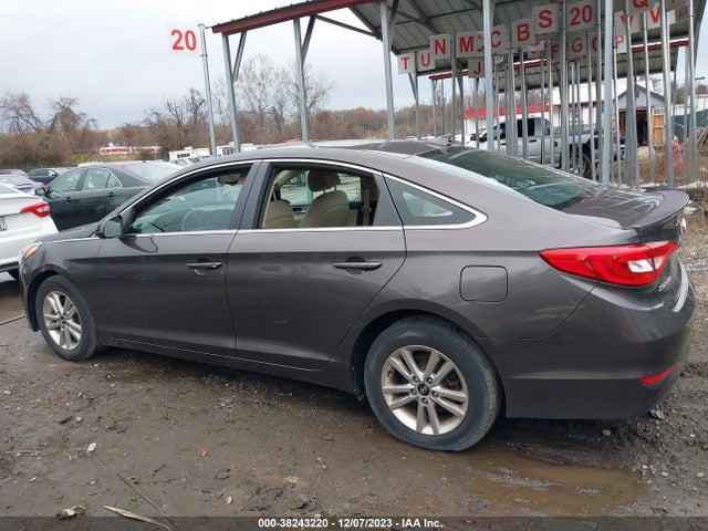 Hyundai SONATA SE 2016 5NPE24AF3GH271531 Image 14