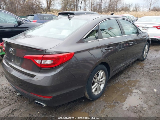 Hyundai SONATA SE 2016 5NPE24AF3GH271531 Image 4