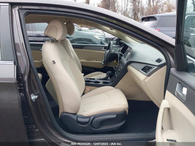 Hyundai SONATA SE 2016 5NPE24AF3GH271531 Image 5
