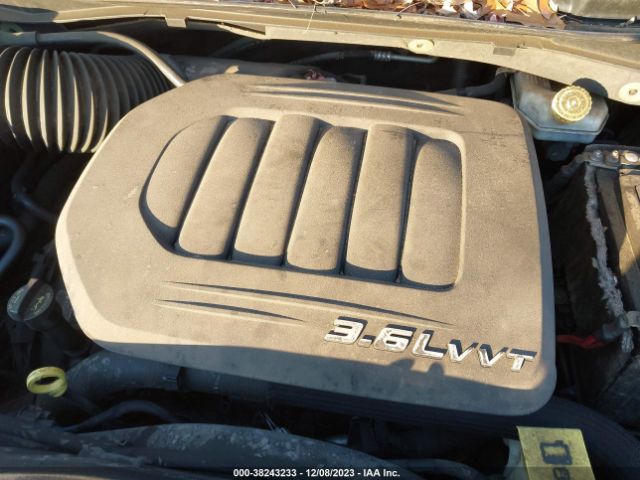 2C4RC1BG9ER423624 Chrysler Town  Country Touring