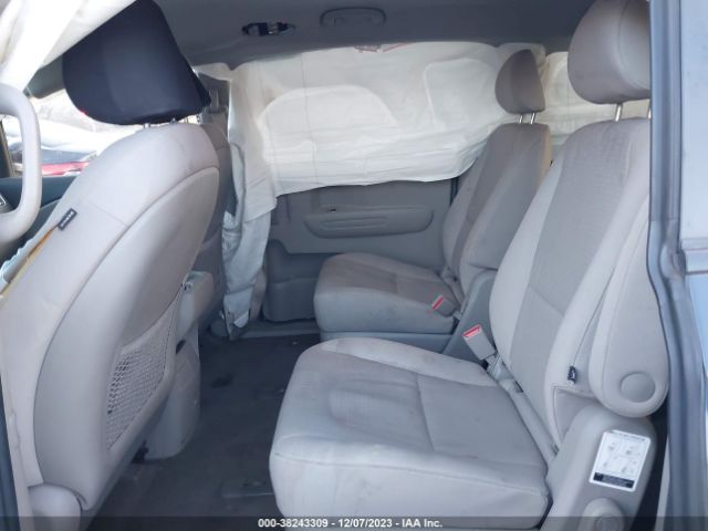 KNDMB5C15G6161500 KIA SEDONA LX