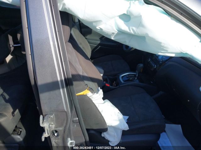 KNMAT2MV7GP629463 Nissan ROGUE SV